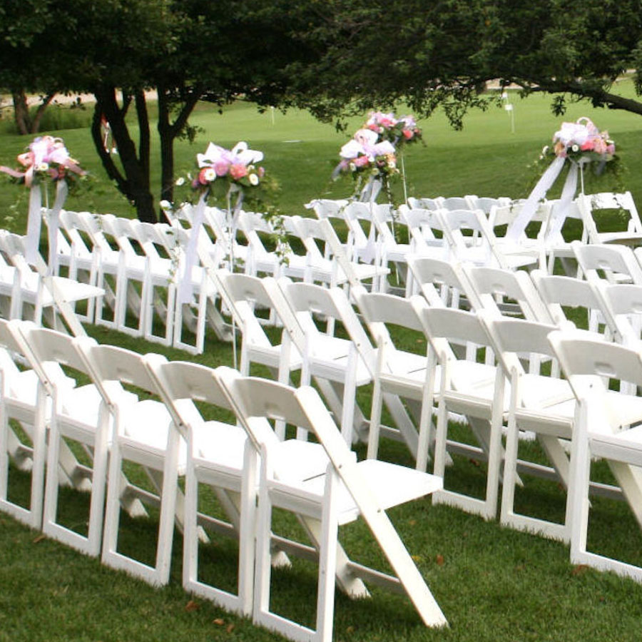 Yesrentals- Witte-klapstoel-huren Witte klapstoel huren voor jouw bruiloft, 21 diner of babyshower